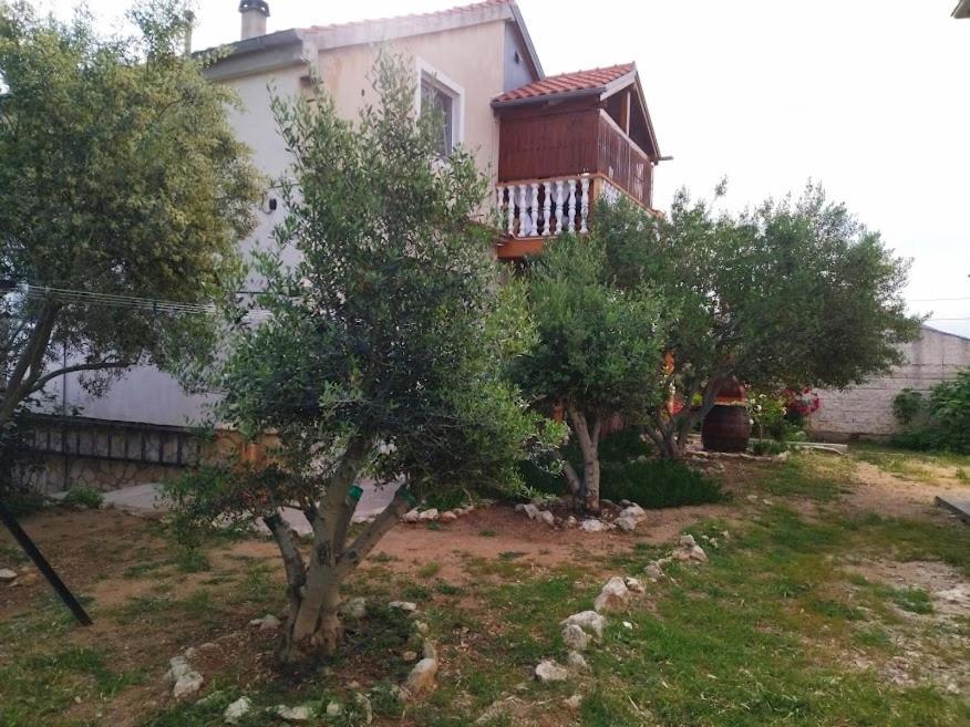 Apartment In Nin With Terrace, Air Conditioning, Wi-Fi エクステリア 写真